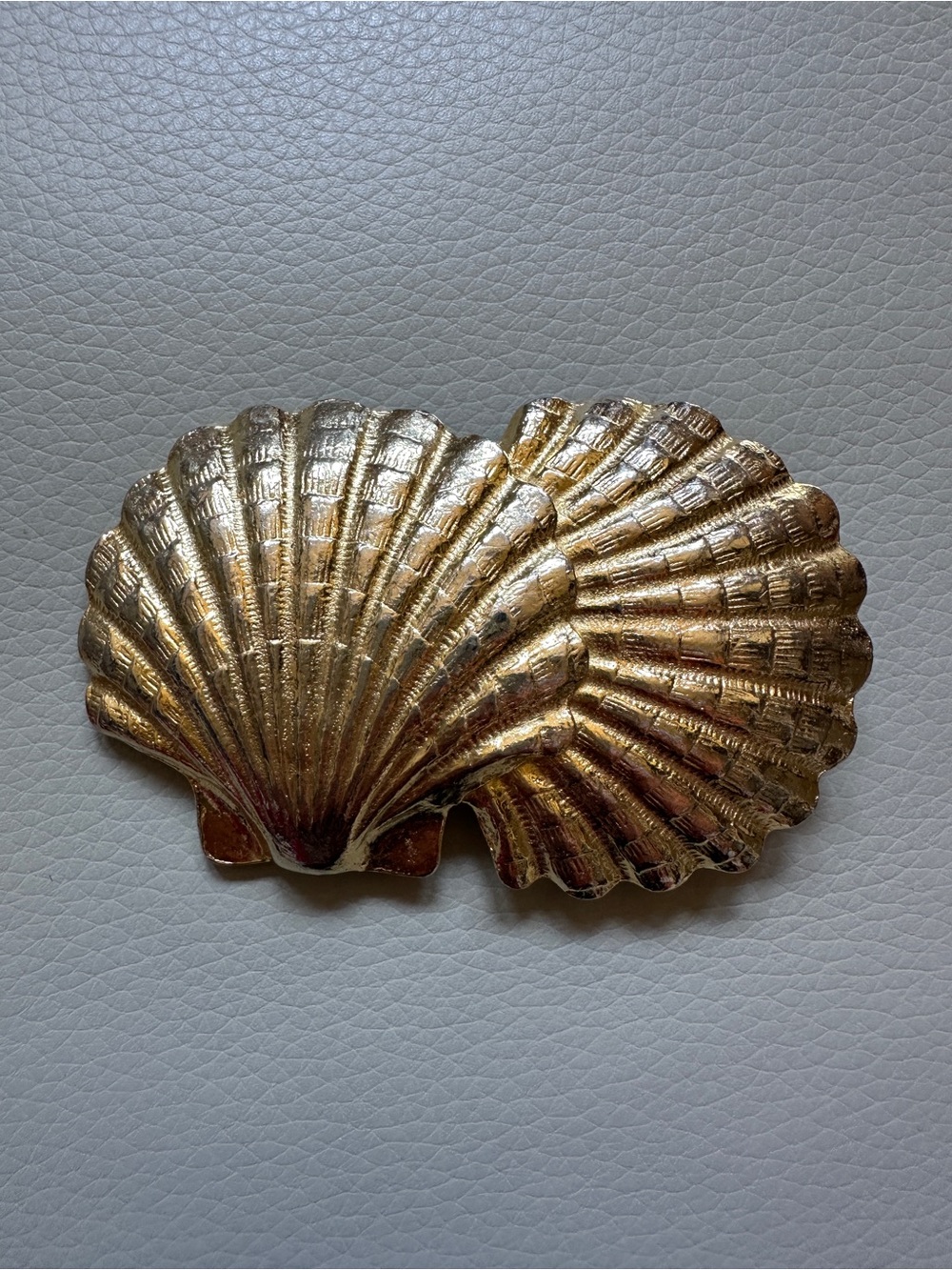 Vintage Scallop Shell Belt Buckle Gold Tone Metal  1985 Women’s Beautiful
